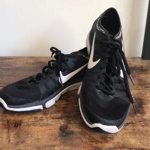 Nike gymshoes